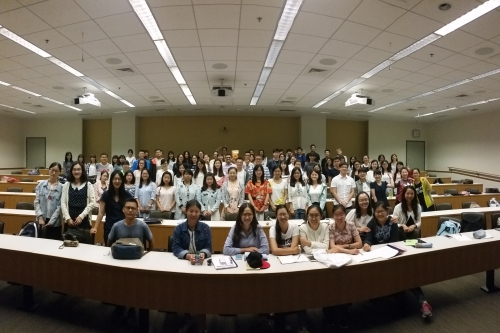 1473670633154053.jpg 沃顿商学院讲座后合影.jpg